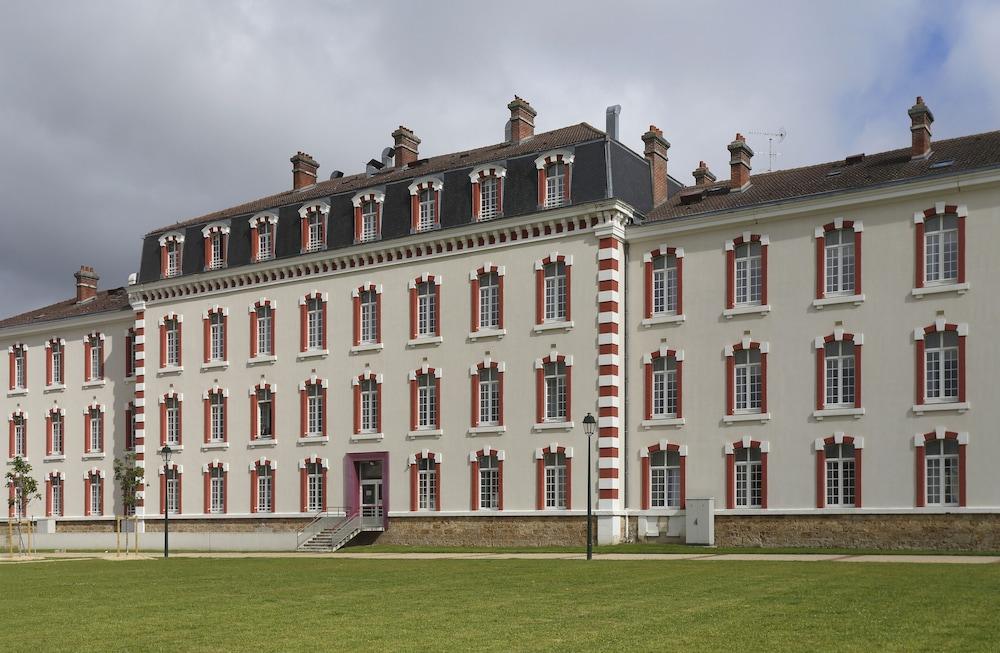 Comfort Suites & Vacanceole Les Demeures Champenoises Épernay Exterior foto